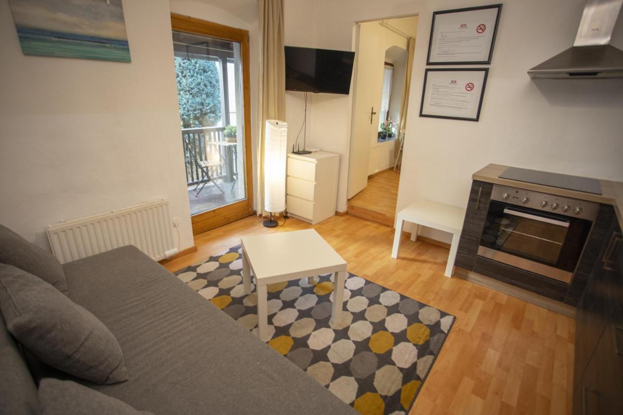 Nice Old Town Apartment Hall in Tirol Bagian luar foto