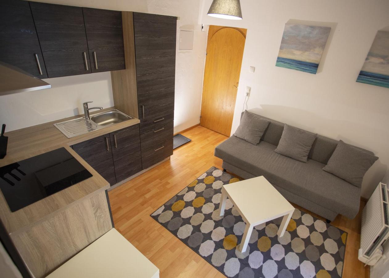 Nice Old Town Apartment Hall in Tirol Bagian luar foto