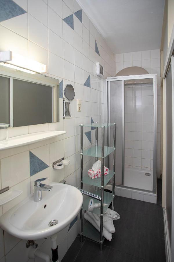 Nice Old Town Apartment Hall in Tirol Bagian luar foto