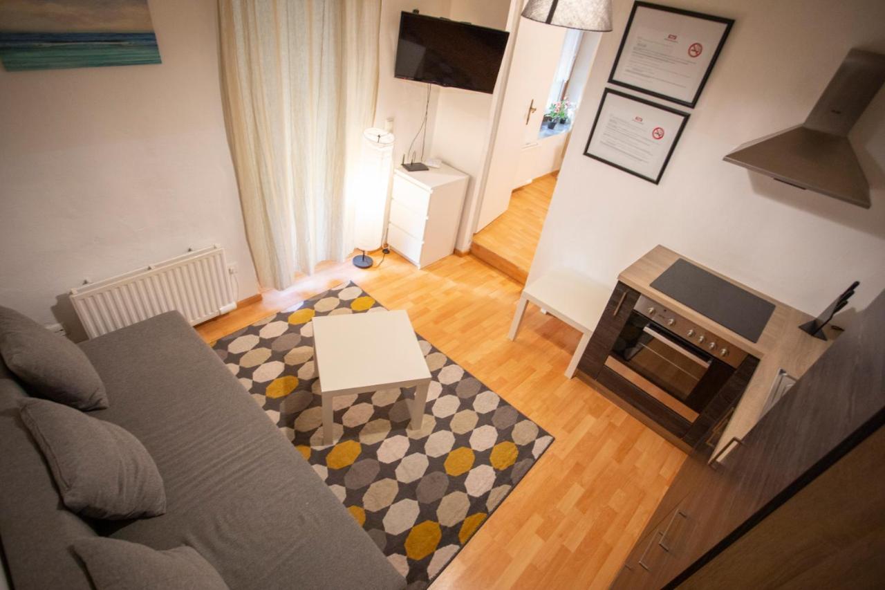 Nice Old Town Apartment Hall in Tirol Bagian luar foto